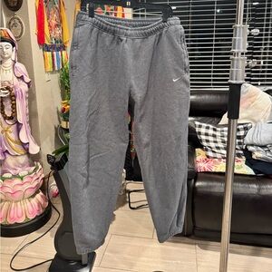 Nike Men's Gray Sweatpants